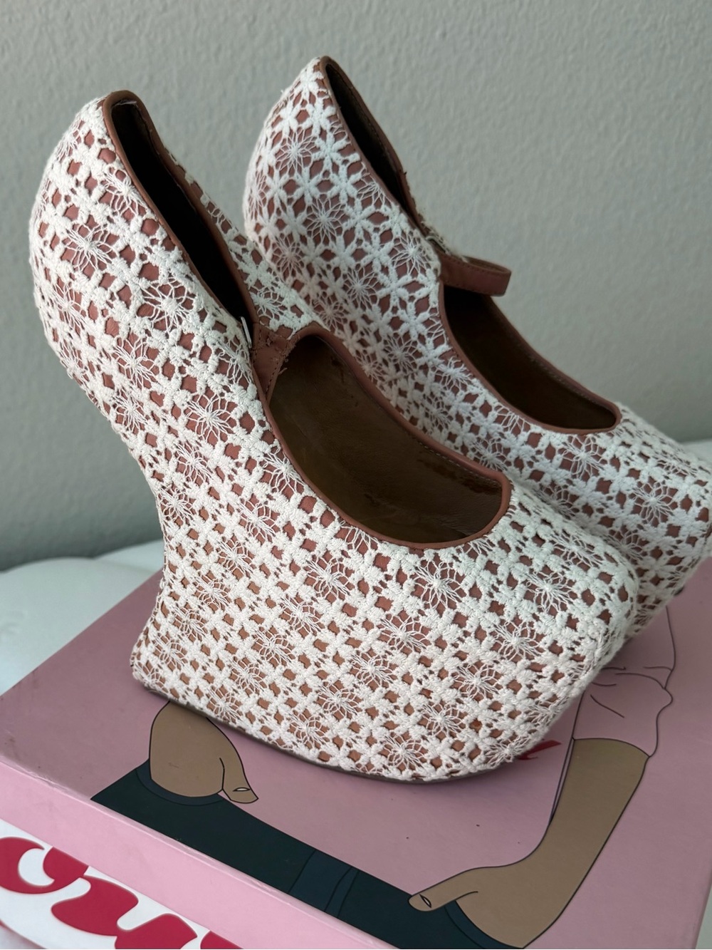 Jeffrey Campbell Nightwalk White Lace Platform Mary Janes with Brown Underlay - Picture 2 of 3